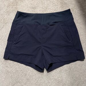 Women's Navy Blue Mid Rise Athletic Shorts size XL (14)